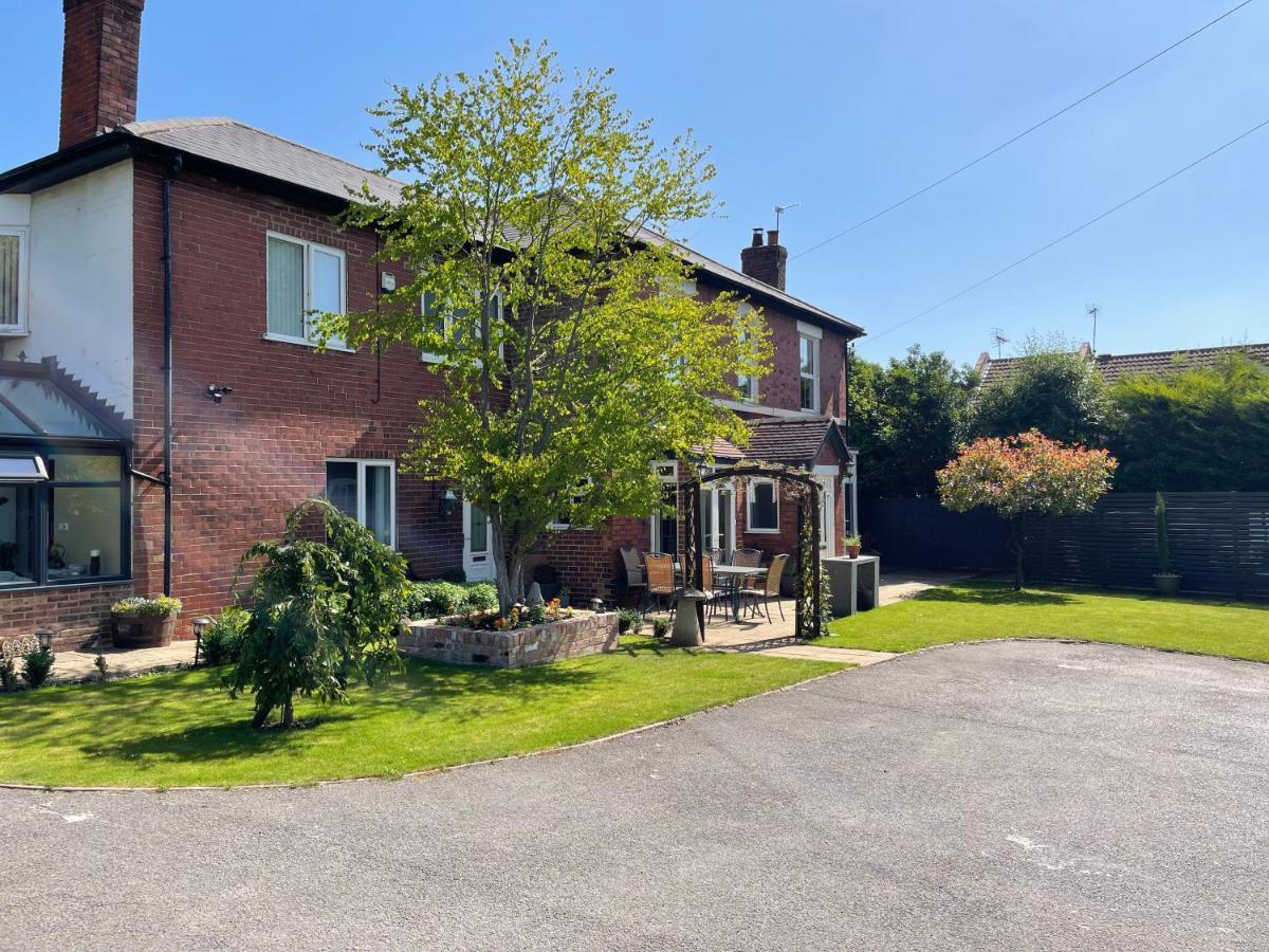 Borrowfield Lodge Derby Exterior photo